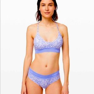 Lululemon ever essential bralette